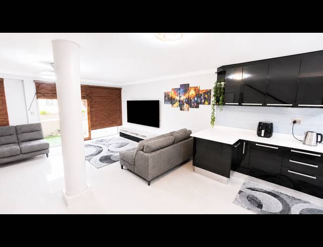3 BEDROOM TOWNHOUSE FOR SALE IN MORNINGSIDE